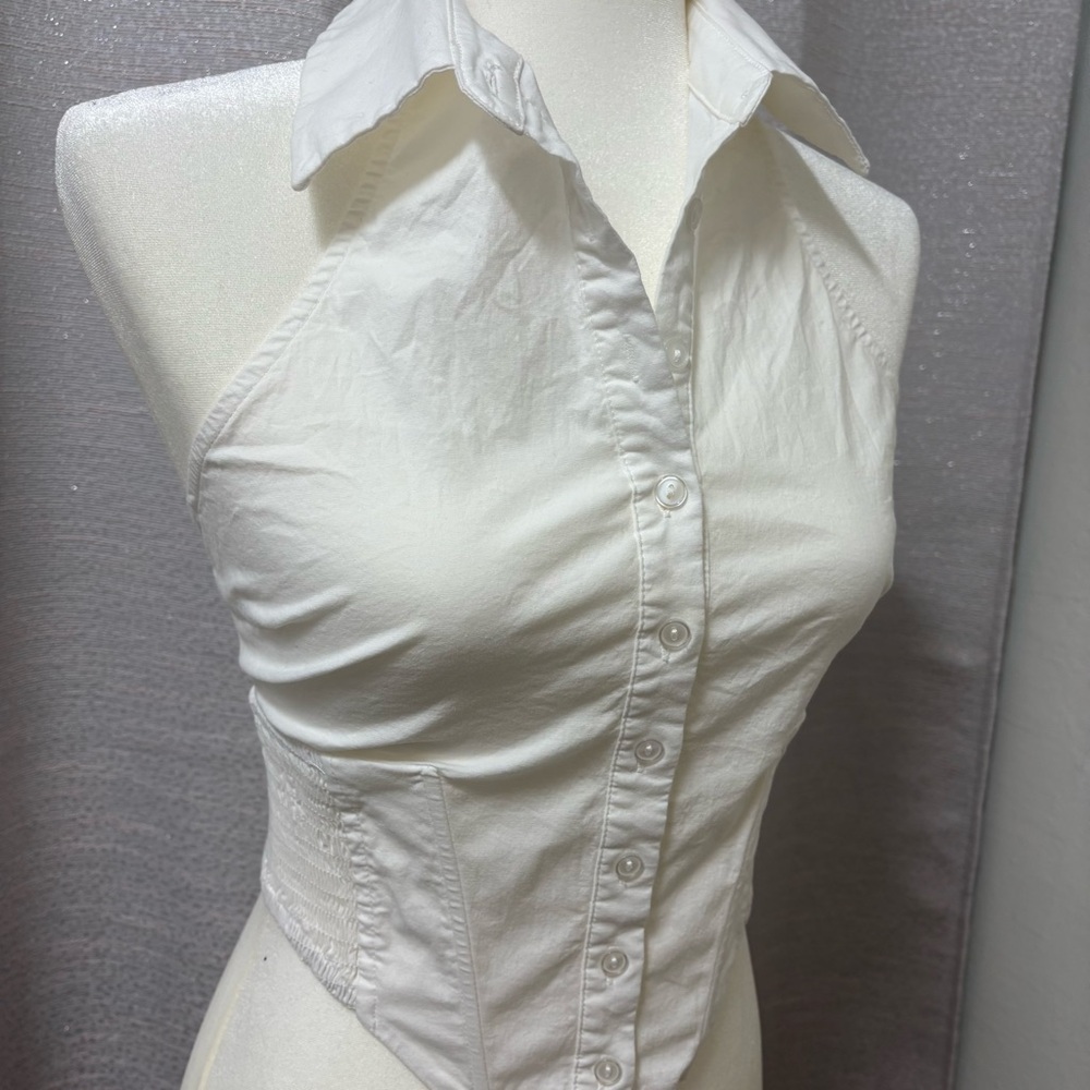 Women's White Sleeveless Button-Up Top Size Medium Minimalist, Preppy, Y2K, 90s - Picture 4 of 9